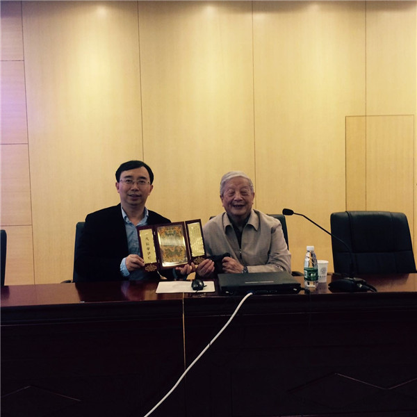 sc_261003_015795.jpg 4.jpg